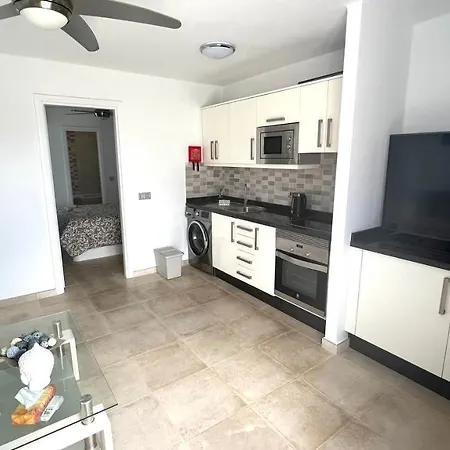 Casa Zen, 1 Bedroom On Complex With Pool, Puerto Del Carmen Apartment